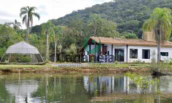 Imagem 2: Casa no Ariri com piscina, quadra e garagem para Barco - disponível para locação fixa - Ca