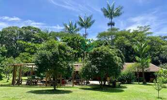 Imagem 4: Venda de Propriedade Comercial e Residencial com Pousada, Rios e Acesso Direto à Estrada