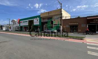 Imagem 2: Casa para locação no Centro de Cananéia-SP: 3 dormitórios sendo 1 suíte