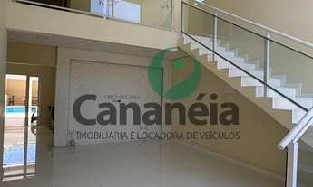 Imagem 3: Maravilhoso e completo sobrado com 3 dormitórios (1 suíte) disponível para venda no Centro