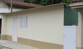 Imagem 4: Imóvel para venda na região central de Cananéia/SP - para moradia e renda - (2 casas com f