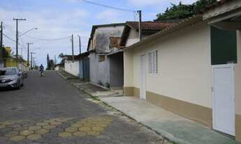 Imagem 5: Imóvel para venda na região central de Cananéia/SP - para moradia e renda - (2 casas com f