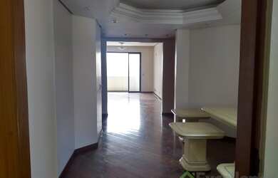 Imagem 7: O condomínio oferece área de lazer com piscina, salão de festas, quadra e salão de jogos