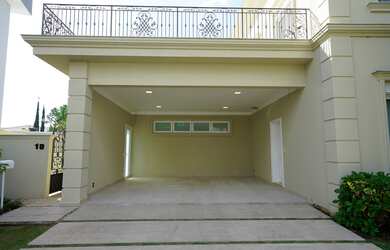 Imagem 4: Casa Neoclássica a Venda no Maison du Parc