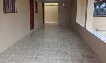 Imagem 4: 2 dormitórios, 3 vagas na garagem, 450M² de Área Construída