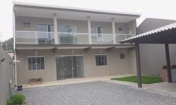 Imagem: 6 dormitórios, 1 suítes, 4 vagas na garagem