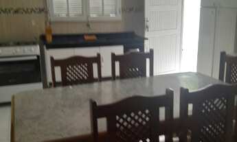 Imagem 4: 3 dormitórios, 3 vagas na garagem, 200M² de Área Construída