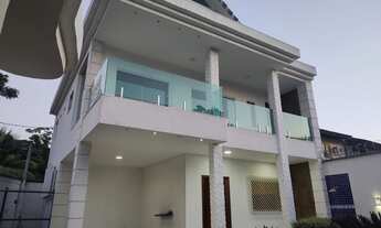 Imagem: 4 dormitórios na Estrada Do Morro Cavado