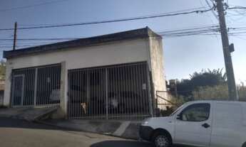 Imagem: Ótimo terreno com construção Inacabada