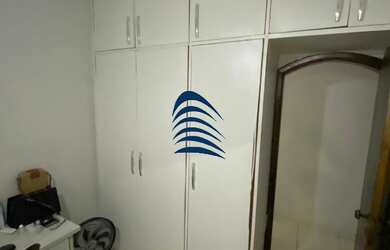 Imagem 3: BELÍSSIMA CASA TÉRREA NO CORAÇÃO DA PITUBA, AVENIDA PAULO VI Rua fechada com portaria 24