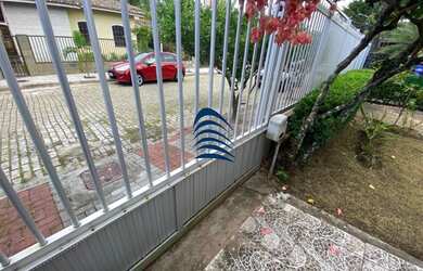 Imagem 7: BELÍSSIMA CASA TÉRREA NO CORAÇÃO DA PITUBA, AVENIDA PAULO VI Rua fechada com portaria 24