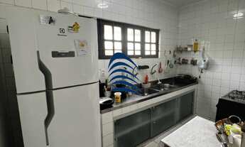 Imagem 2: Casa térrea em Vilas do Atlânticos 50 metros da praia em rua com segurança patrimonial