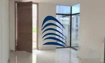 Imagem 3: EXCELENTE CASA EM ABRANTES COM TRÊS SUÍTES E UMA ÓTIMA LOCALIZAÇÃO