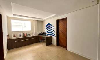 Imagem 2: Casa recém reformada em Vilas do Atlântico (alameda fechada) com 4/4 sendo 3 suítes. Bem l