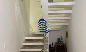 Imagem 5: Linda casa em Buraquinho com 4 quartos, sendo 01 suíte com varanda, ar condicionado, 02 ba