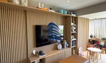 Imagem 1: São 2 suítes, 85m2, armários em todos os cômodos, lavabo, wc de serviço, andar alto, nasce