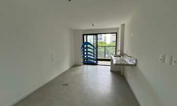 Imagem 6: Alive Corredor da Vitória: Viva o Extraordinário. Studio Frontal com Varanda e Vista Parci