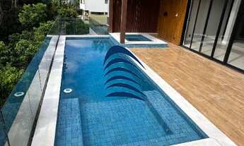 Imagem 3: Belíssima casa recém construída no Alphaville Salvador 2 700m² área construída 580m² de