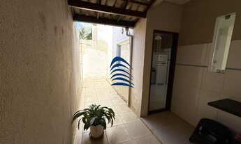 Imagem 3: Casa possui 300 m², 3/4 com suíte, apoio para empregada, área de serviço. Lavabo, área go