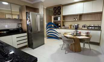 Imagem 2: Casa em rua sem saída, 4/4 sendo 2 suites, sala em dois ambientes, suite master com closet