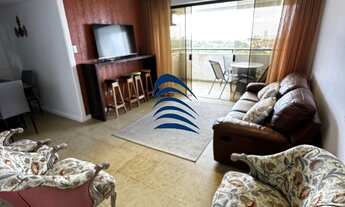 Imagem: Juracy Magalhães Jr (em frente ao Cidade