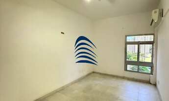 Imagem 2: Excelente 3/4 com dependência, sendo uma suíte, nascente total, 104 m², sala ampla, super