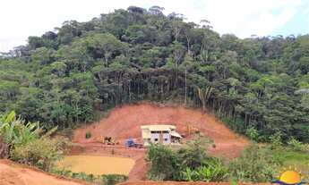 Imagem: AMPLO TERRENO COM ÓTIMA LOCALIZAÇÃO À