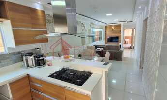 Imagem: Casa Moderna com Piscina e 3 Quartos sendo