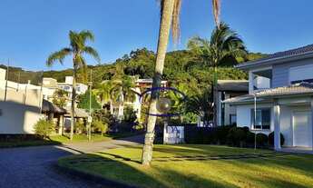 Imagem 2: Terreno de 703m² em condomínio à venda no Córrego Grande, Florianópolis-SC