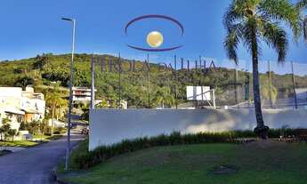 Imagem 4: 690M² de Área Construída, 785M² de Área Total