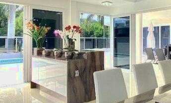 Imagem 2: Imperdível oportunidade: Casa à venda em Jurerê Internacional, Florianópolis-SC, com 4 qua