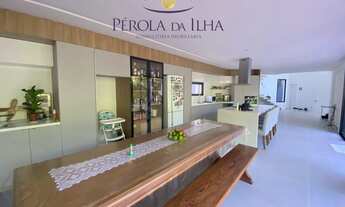 Imagem: 4 dormitórios, 1 suítes, 3 banheiro