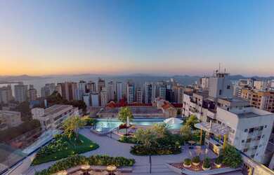 Imagem 15: Apartamento de luxo com 3 suítes e 2 vagas no coração de Florianópolis - Centro, 129m² de