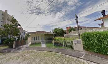 Imagem: Terreno à venda em Florianópolis-SC, bairro