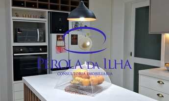 Imagem: Casa Espaçosa e Luxuosa à Venda em Florianópolis-SC