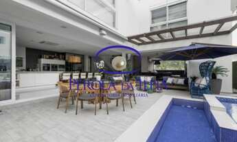 Imagem 7: Imperdível: Casa de luxo com 4 suítes e 485m² em Jurerê, Florianópolis-SC