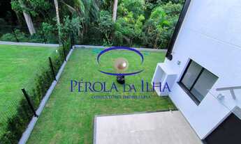 Imagem 5: Imperdível casa à venda em Florianópolis-SC, 4 quartos, 3 suítes, 4 banheiros, 2 vagas de