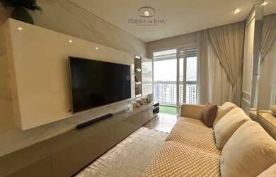 Imagem 2: Apartamento à venda no Centro de Florianópolis-SC: 2 quartos, 1 suíte, 2 salas, 2 banheiro