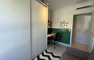 Imagem 5: Apartamento à venda no Centro de Florianópolis-SC: 2 quartos, 1 suíte, 2 banheiros, 1 vaga