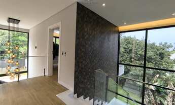 Imagem: Casa de luxo em condomínio no bairro Cacupé