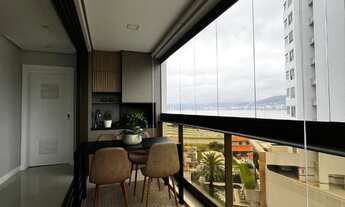 Imagem 2: Venda de Apartamento de 3 Quartos com Suíte e 2 Vagas Garagem em Florianópolis-SC, Bairro