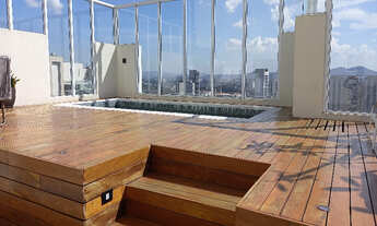 Imagem: COBERTURA REFORMADA COM PISCINA - CONDOMÍNIO