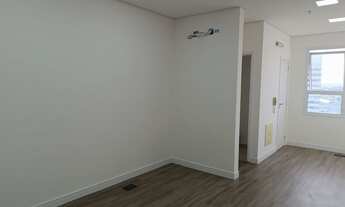 Imagem 2: Alugo Sala Comercial! Centro, Jacareí 26,00 m² útil; 1 vaga coberta; 1 wc; 1 sala