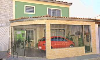 Imagem: 4 dormitórios, 1 suítes, 4 banheiro, 2