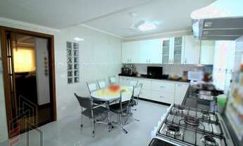 Imagem 5: 4 dormitórios, 1 suítes, 4 banheiro, 2 vagas na garagem, 200M² de Área Construída