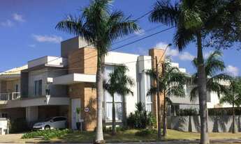 Imagem: Imponente Casa em Condomínio à Venda em