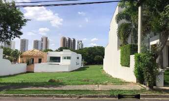 Imagem: Terreno de 552,75 m² em condomínio de