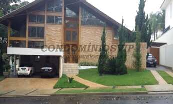 Imagem: Luxuosa casa em condomínio à venda em