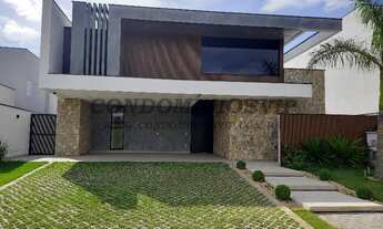 Imagem: Luxuosa casa em condomínio à venda em