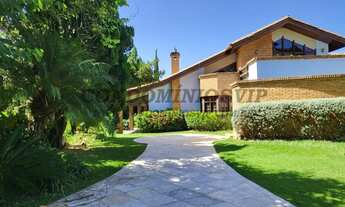 Imagem: Mansão de Luxo em Condomínio Exclusivo